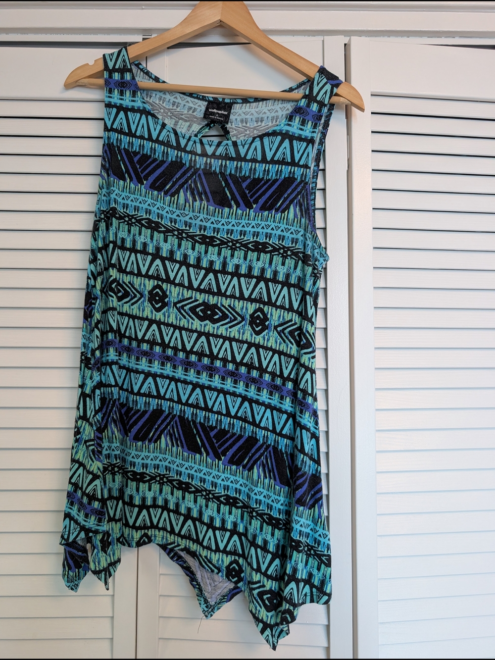 Sleeveless Aztec Print Tank Top